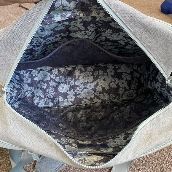 Vera Bradley Re-active Weekender Travel Bag Light Blue 17x13" - Picture 6 of 11